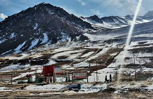 Turistas afuera y poca nieve, el combo 2025 que golpea la Cordillera
