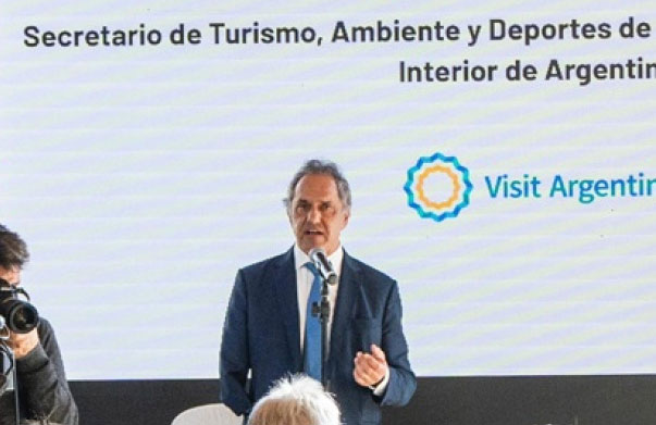 El Gobierno evalúa cambios en el IVA para fortalecer el turismo receptivo e interno